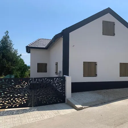 빌라 Zanka Villa